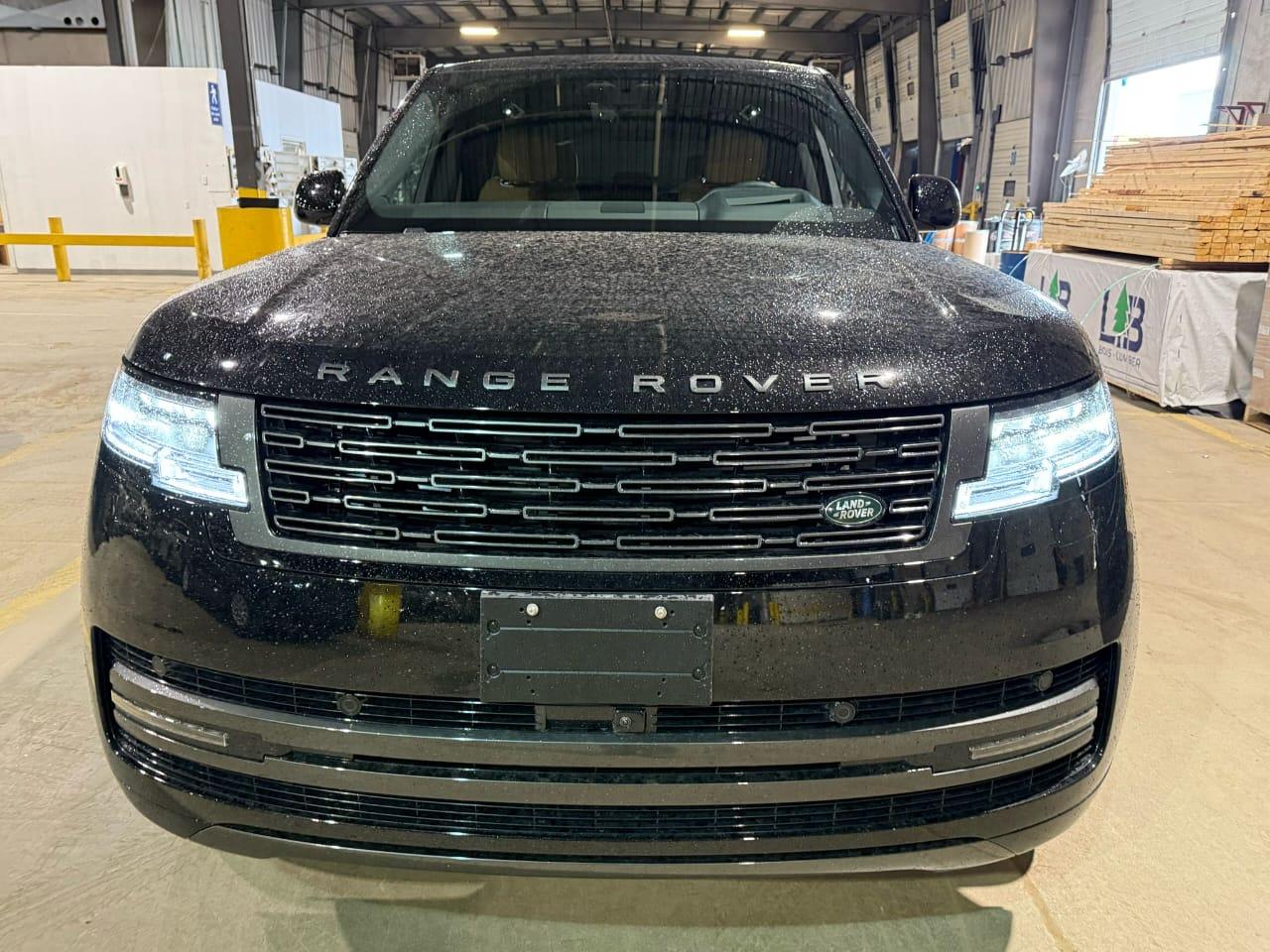 لاند روفر Rang Rover Vogue SE 2025 لاند روفر Rang Rover Vogue SE 2025