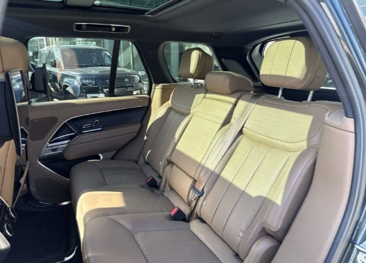 لاند روفر Rang Rover P530 SE 2023