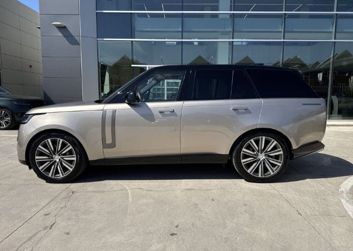 لاند روفر Rang Rover Vogue 2023 لاند روفر Rang Rover Vogue 2023