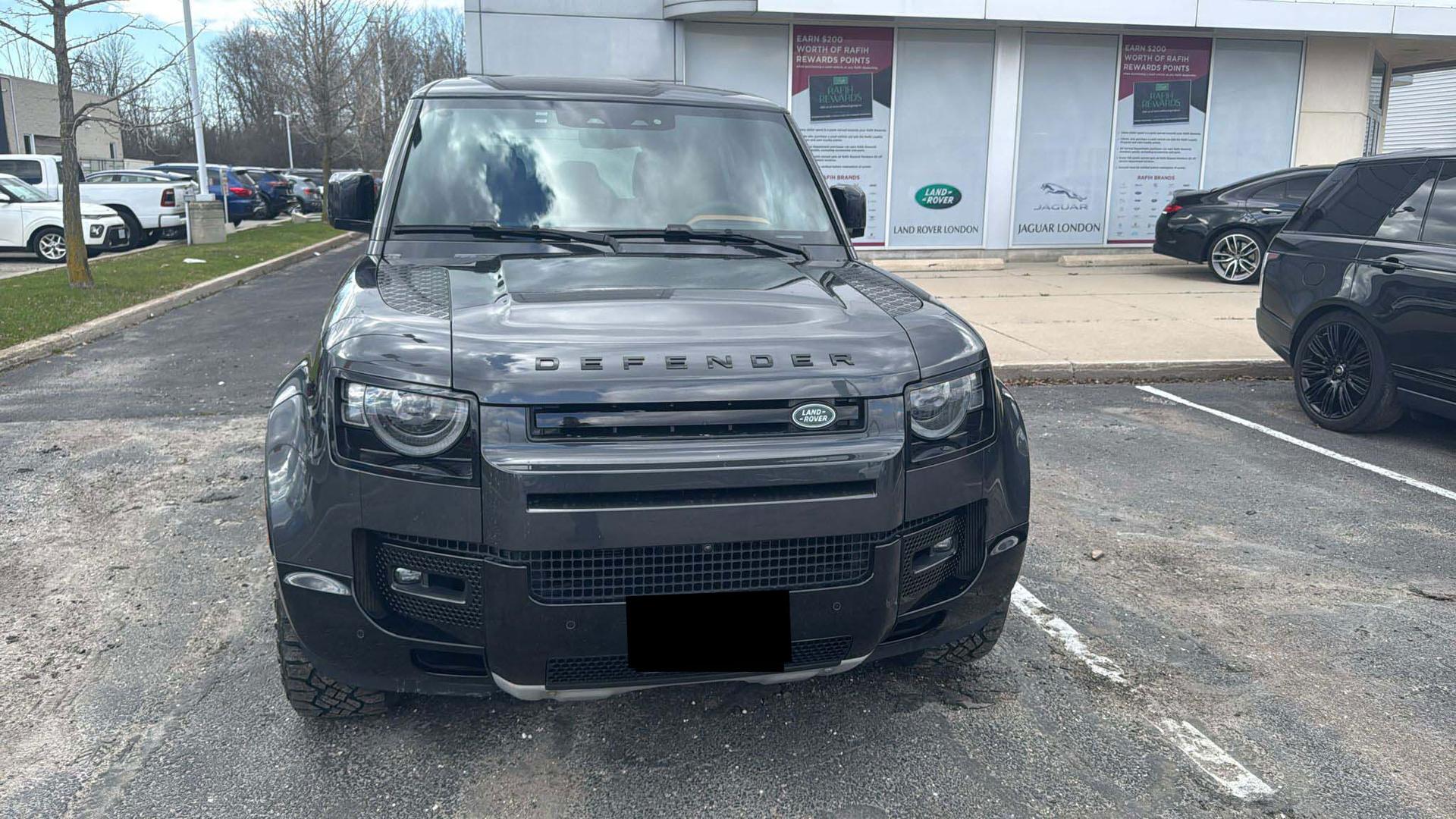 لاند روفر Defender 110 S 2023 لاند روفر Defender 110 S 2023
