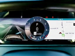 لاند روفر Rang Rover Velar 2024