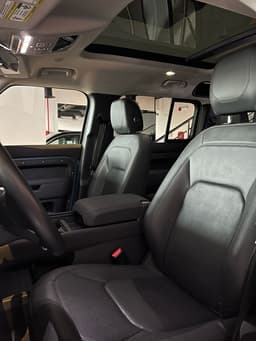 لاند روفر Defender 110 S 2023 لاند روفر Defender 110 S 2023